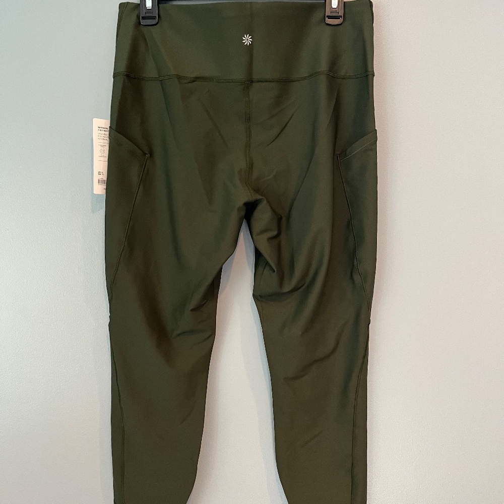 NWT Athleta Interval Stash 7/8 Legging XL - Aspen Olive - Picture 4 of 7